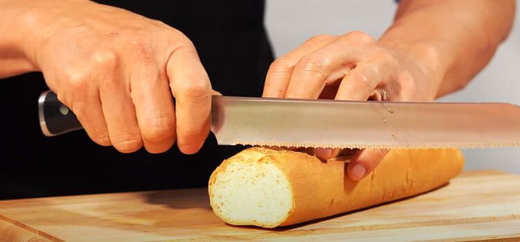 Slicing -Techniques -for Different -Types -of- Bread