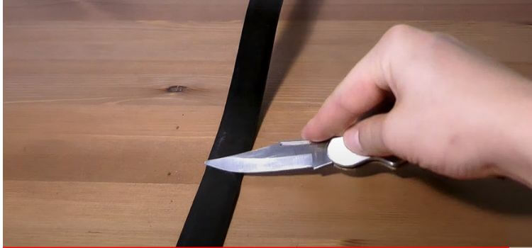 sharping a pocket knife with Leather Strop