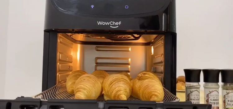 How to reheat croissants in the microwave