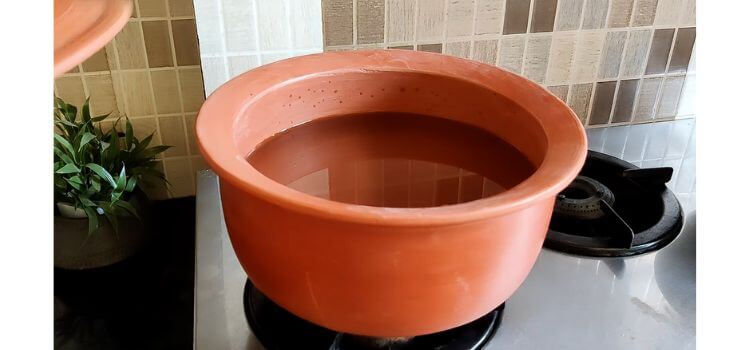 Are Clay Pots Safe To Cook In