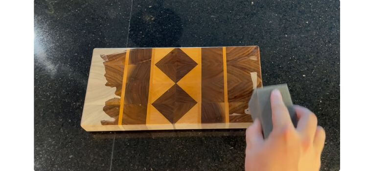 Maintaining Your End Grain Cutting Board