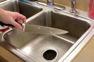 how to sterilize a knife​