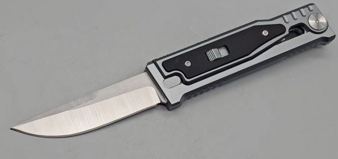 Gravity Knife